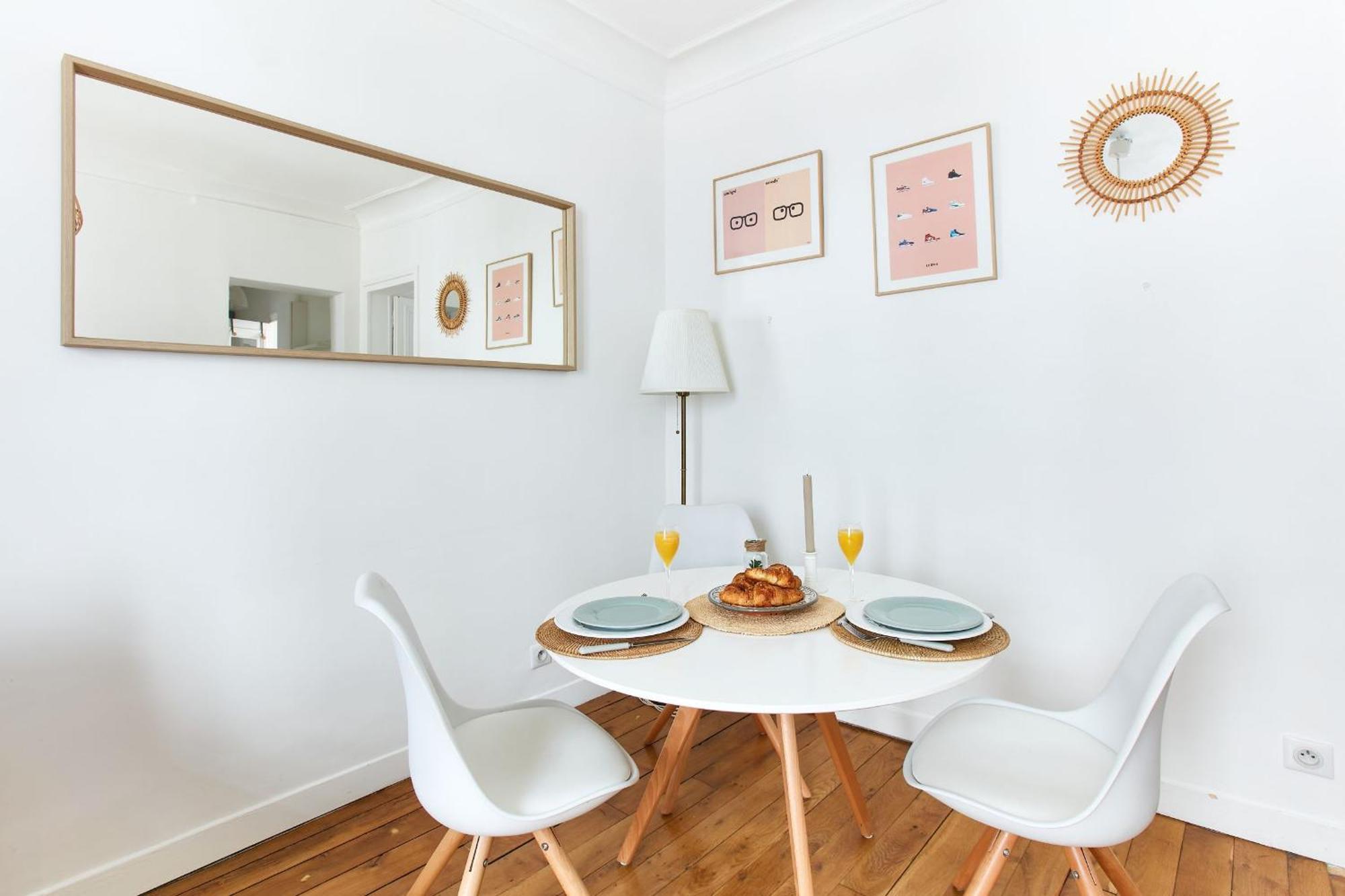 Montmartre & Rue Durantin - 1Br - Cityapartmentstay Párizs Kültér fotó